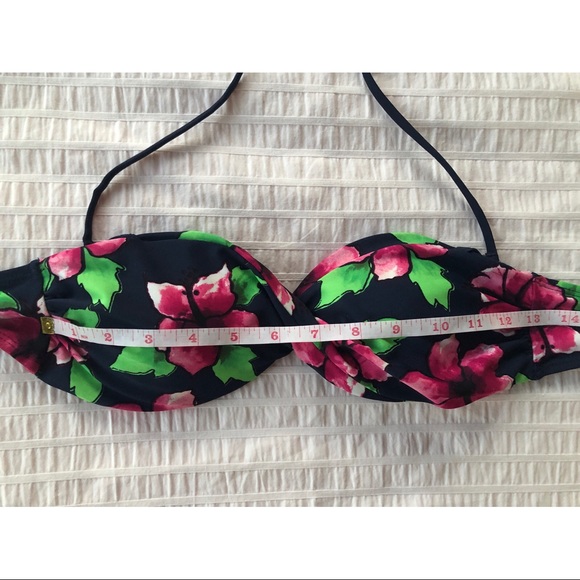 Ardene Twisted Bandeau Bikini Top - Picture 9 of 10